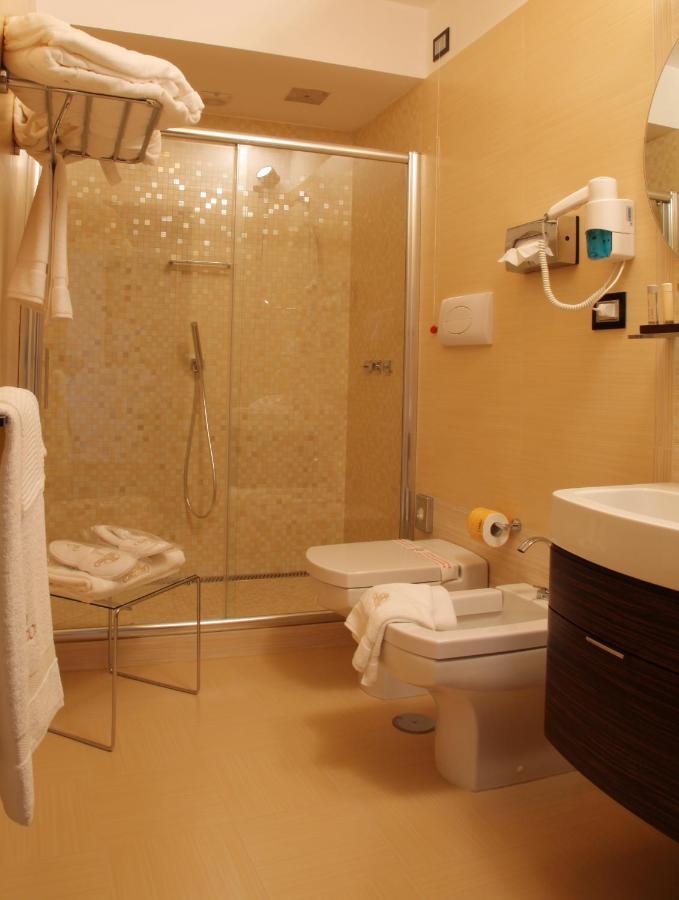 Hotel Cenacolo Somma Vesuviana Bagian luar foto