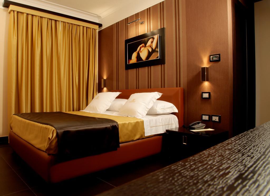 Hotel Cenacolo Somma Vesuviana Bagian luar foto