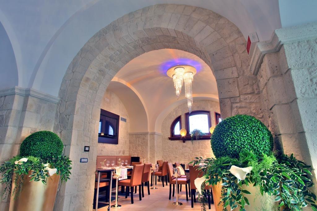 Hotel Cenacolo Somma Vesuviana Bagian luar foto