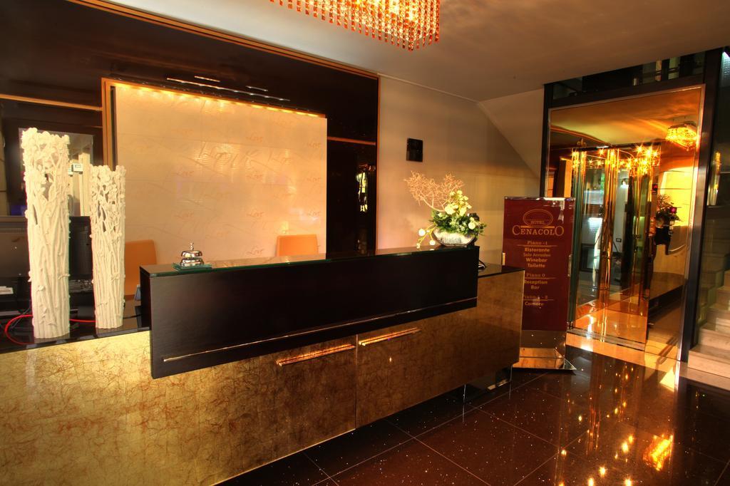 Hotel Cenacolo Somma Vesuviana Bagian luar foto