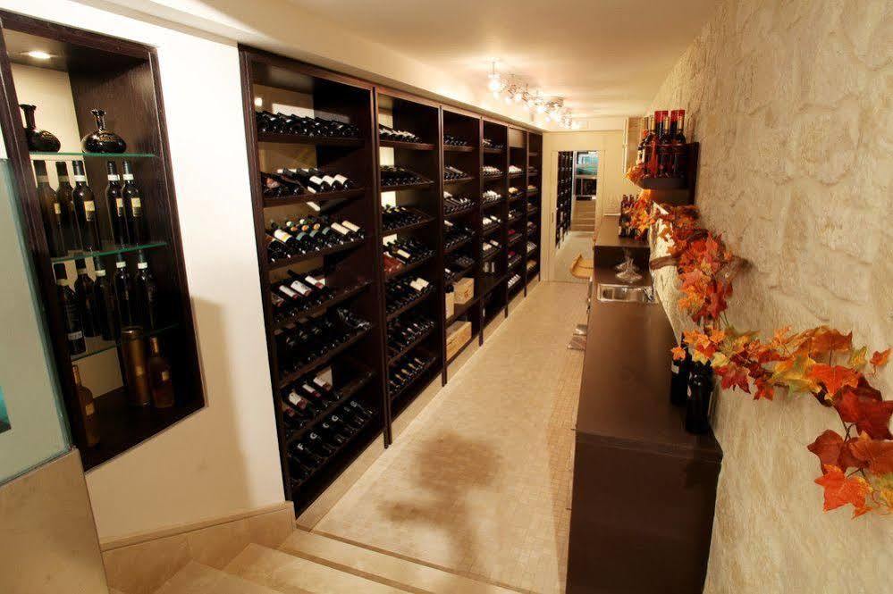 Hotel Cenacolo Somma Vesuviana Bagian luar foto
