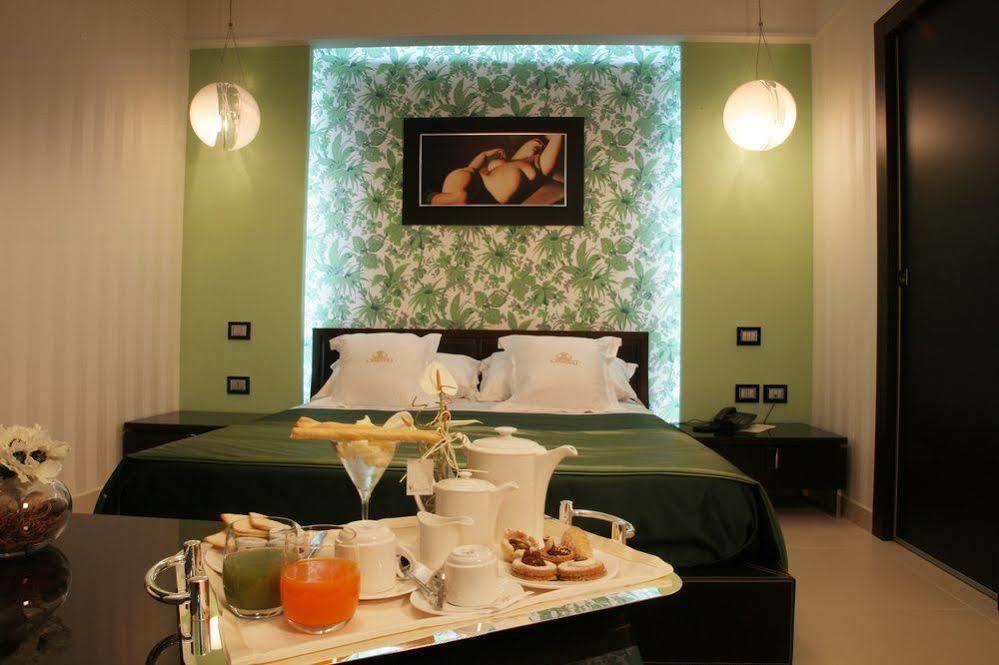 Hotel Cenacolo Somma Vesuviana Bagian luar foto