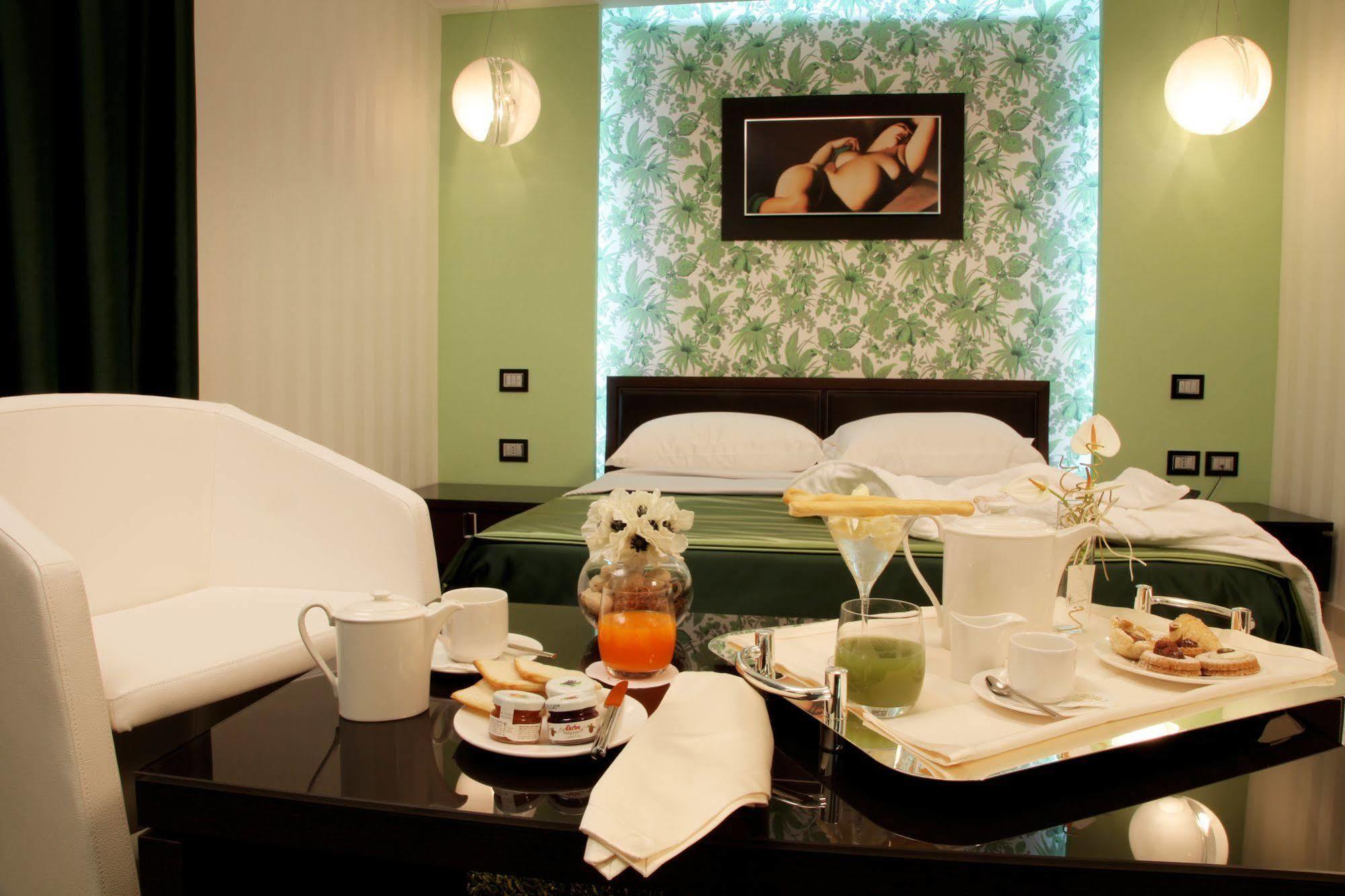 Hotel Cenacolo Somma Vesuviana Bagian luar foto